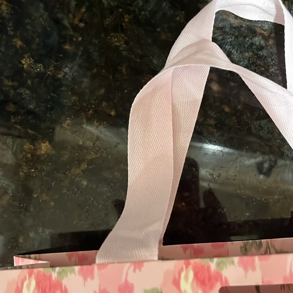 Love shack fancy shopping bag. Small size good for perfumes small accessories. - Picture 9 of 10